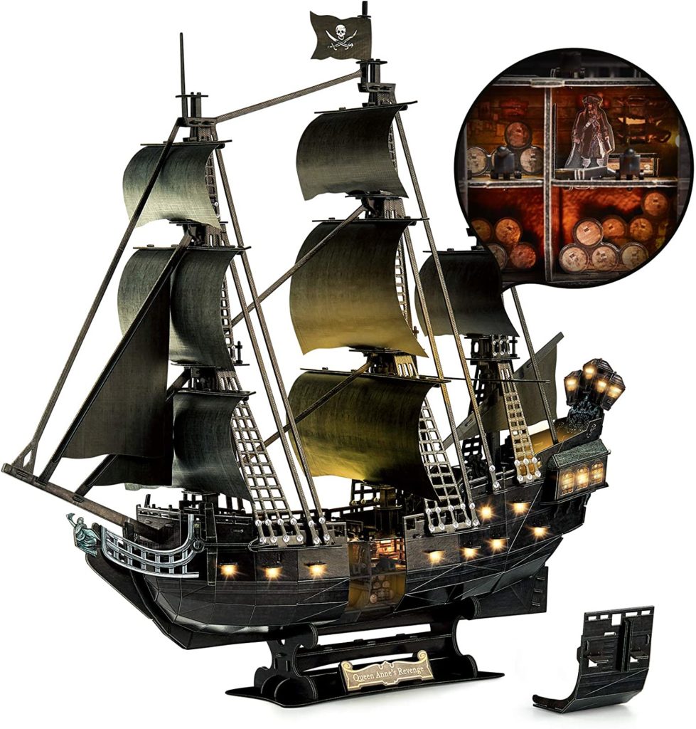 Maqueta de barco pirata